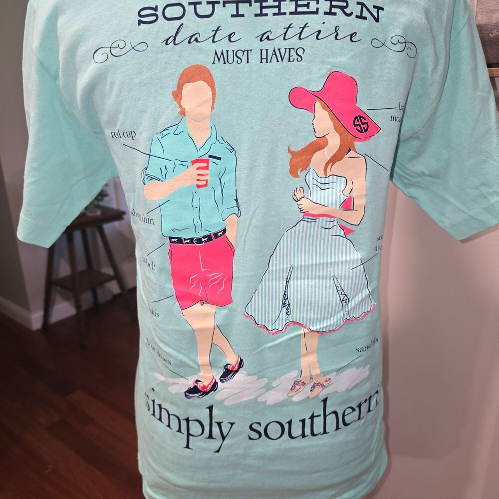 Date Attire must haves simply southern small tee 0649